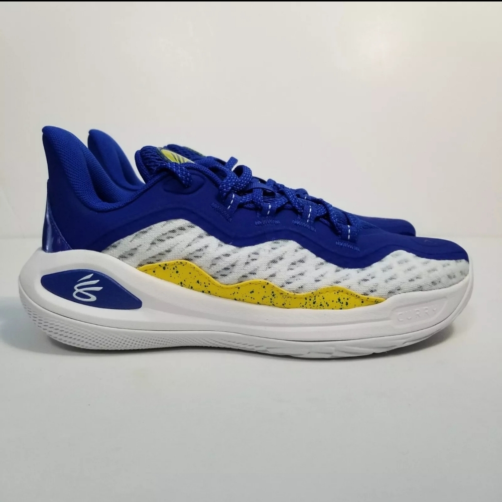 Under Armour Size 7 Youth = Size 8.5 Women Curry 11 Shoes Dub Nation 3026619-100